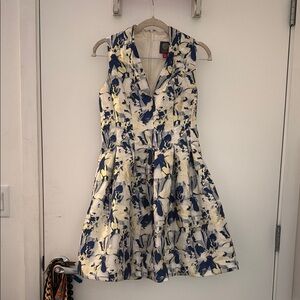 Vince Camuto Blue and Cream Floral Mini Dress